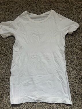 lululemon athletica White Short Sleeve Tee